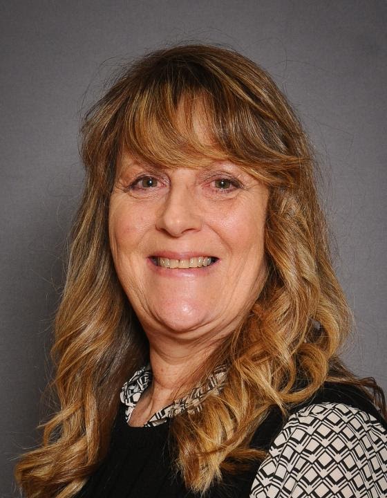 Mrs Karen DeCort